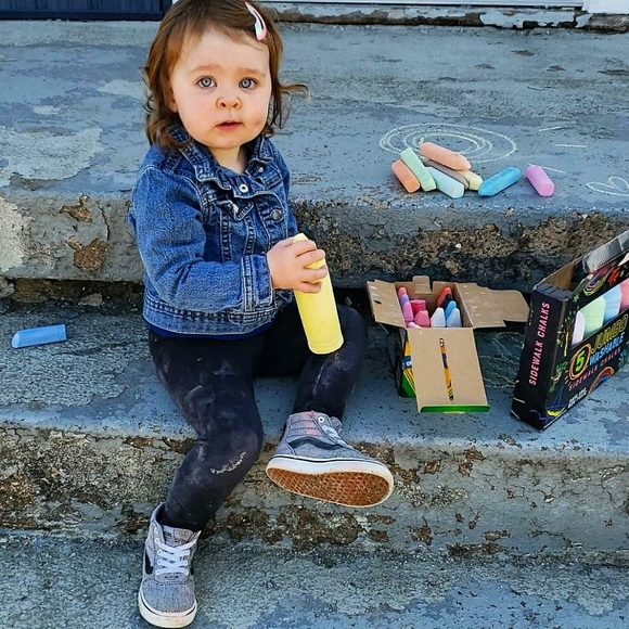 Hi! I'm Kelly 💛🦋 Get to know me :) - Picture 6 of 8